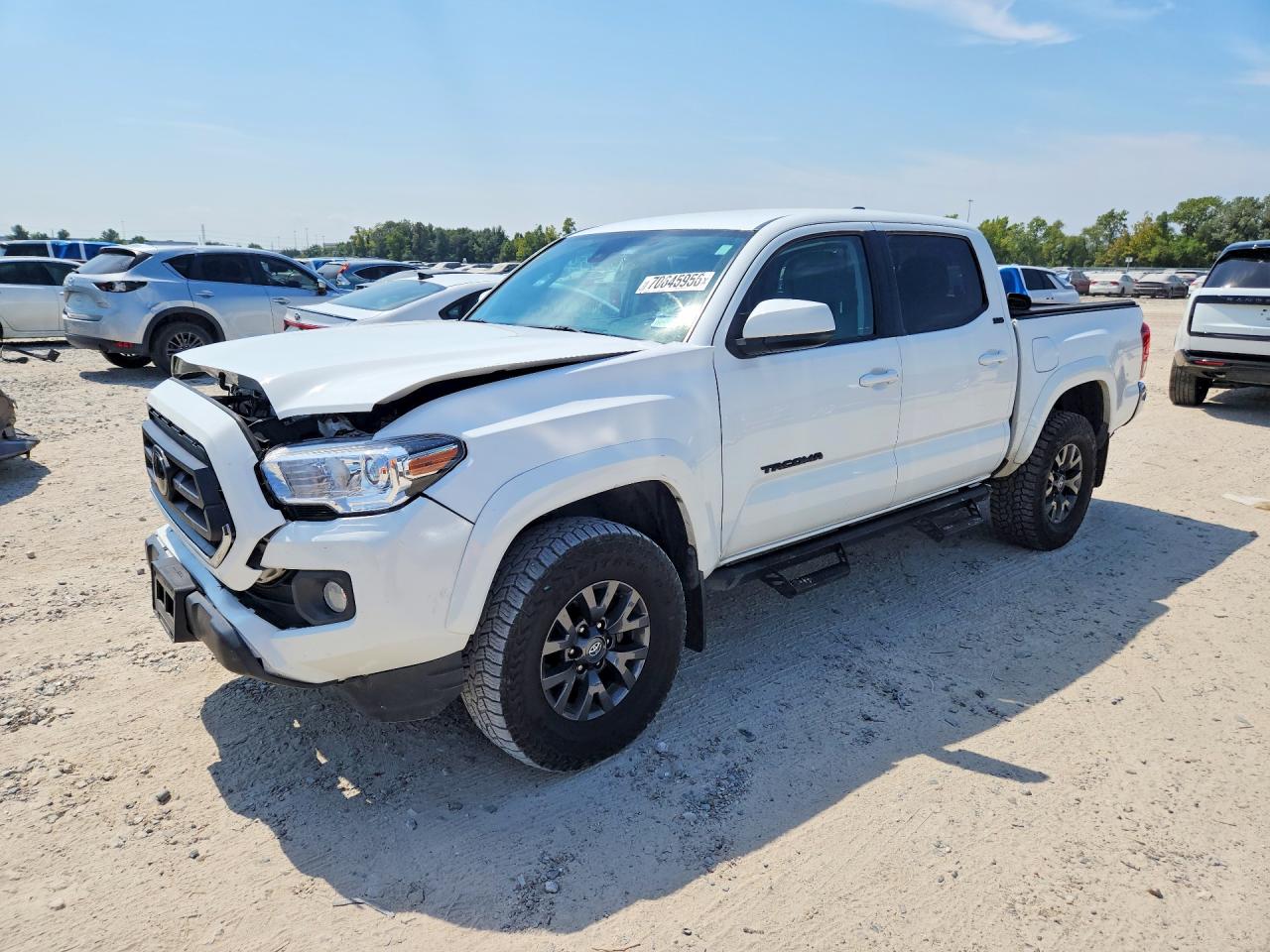 2023 TOYOTA TACOMA — Front 3/4