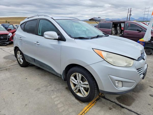 2013 HYUNDAI TUCSON — Passenger 3/4