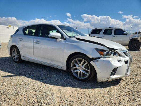 2014 LEXUS CT 200h — Passenger 3/4