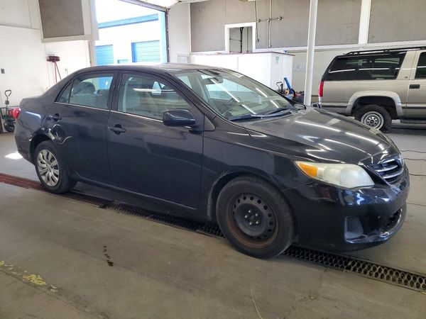 2013 TOYOTA COROLLA — Passenger 3/4