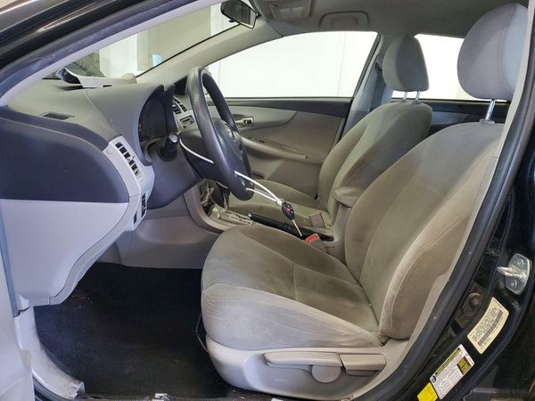 2013 TOYOTA COROLLA — DENT