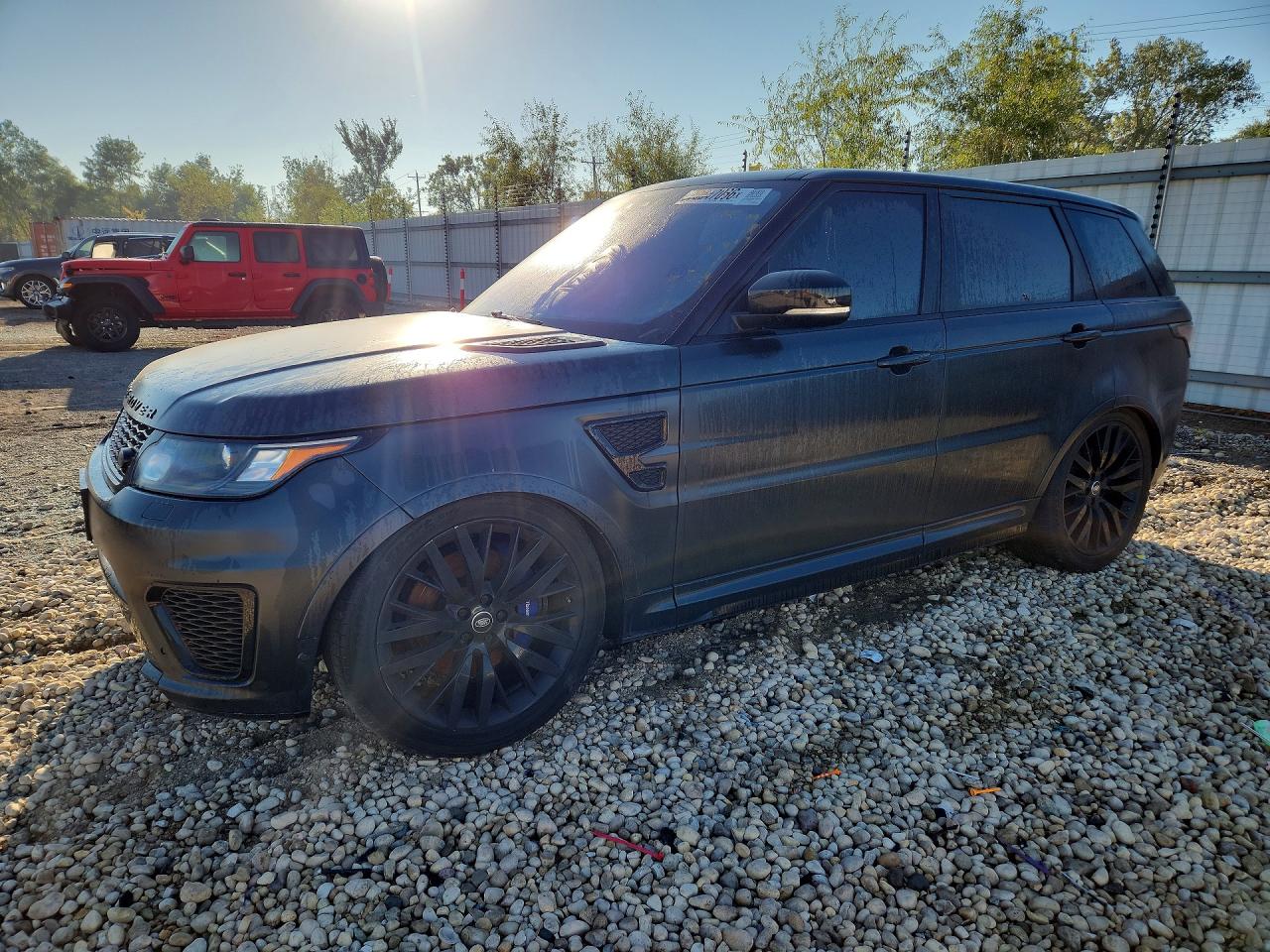 2017 LAND ROVER RANGEROVER SVR — Front 3/4