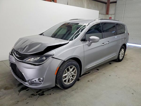 2020 CHRYSLER PACIFICA — DSFA — Front 3/4