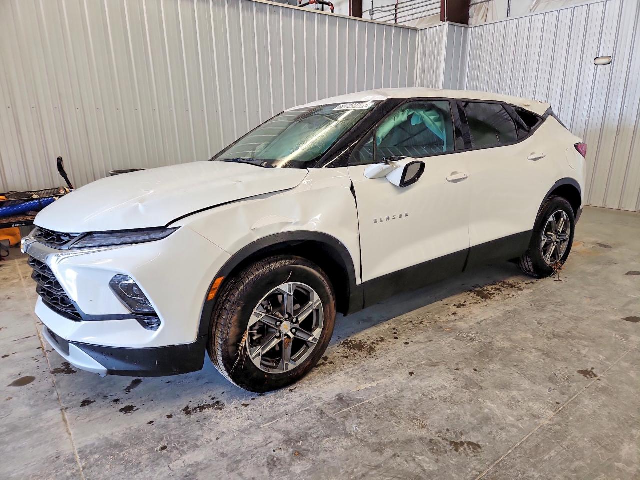 2026 CHEVROLET BLAZER 2LT — Front 3/4