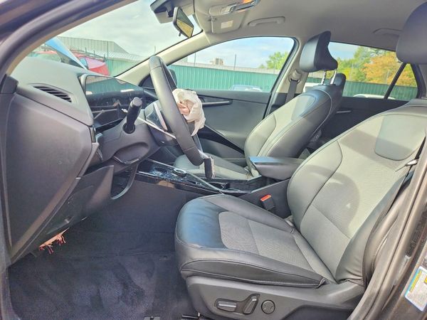 2024 KIA NIRO Wind — DENT