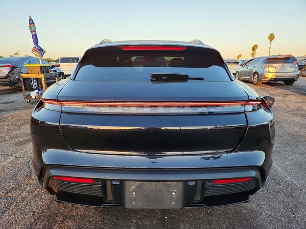 2022 PORSCHE TAYCAN 4 Cross Tourismo — DIRR