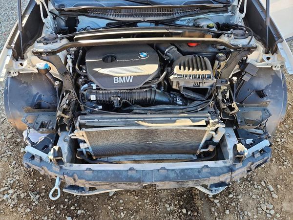 2017 BMW X1 xDrive28iBr — Engine bay