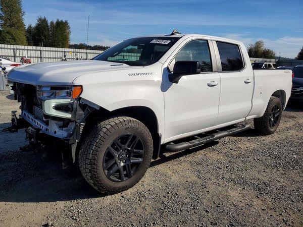 2025 CHEVROLET SILVERADO RST — Front 3/4