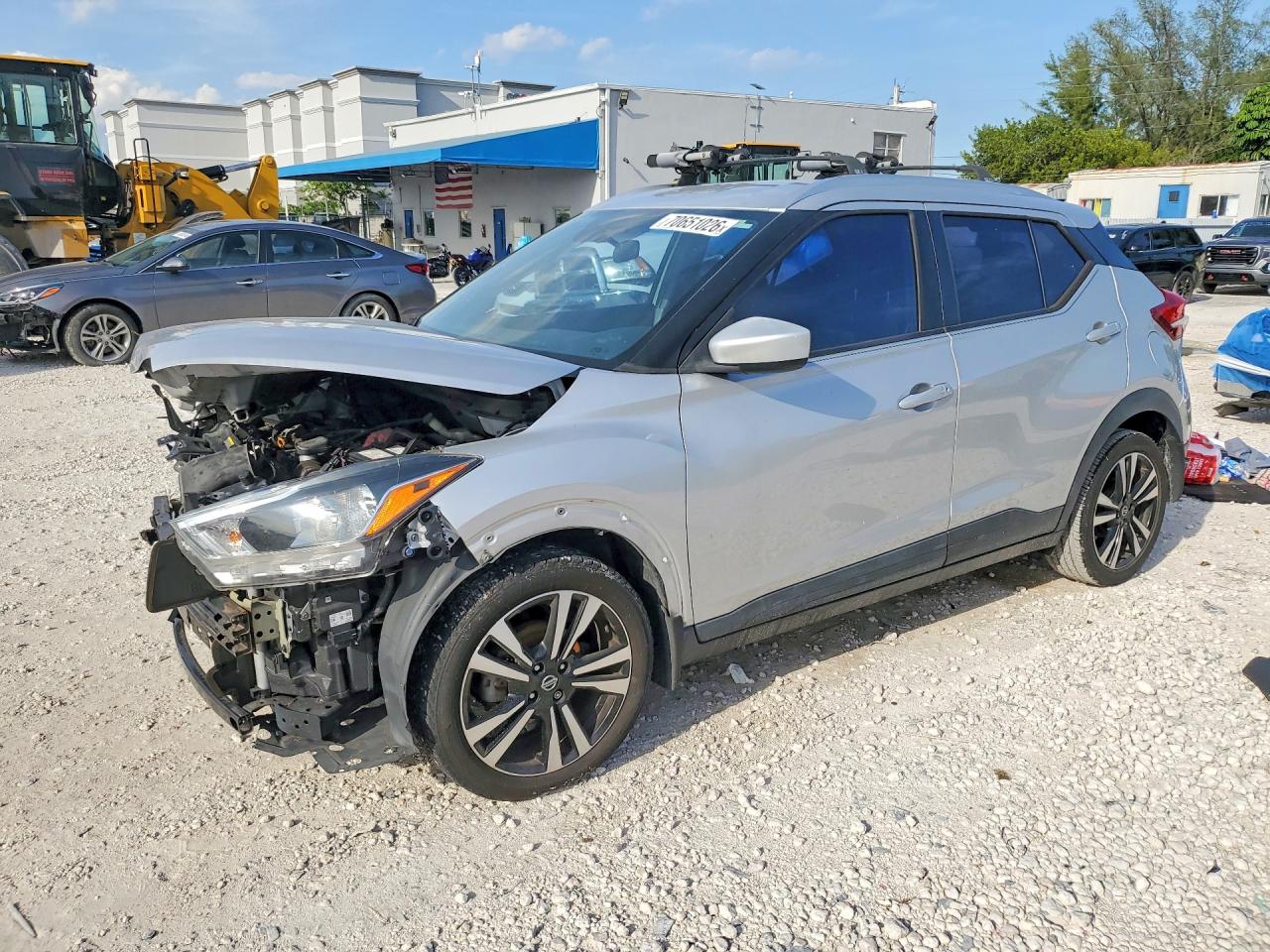 2018 NISSAN KICKS — Front 3/4