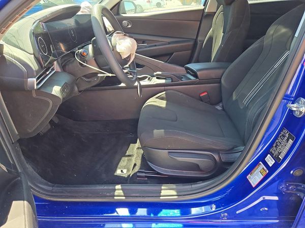 2024 HYUNDAI ELANTRA SEL — DENT