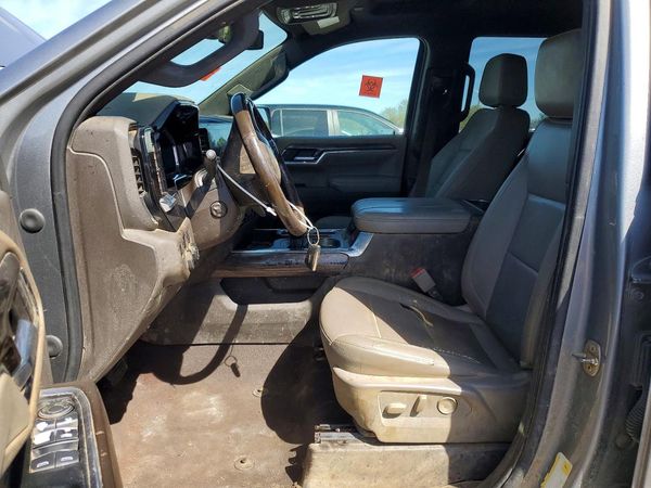 2023 CHEVROLET SILVERADO LTZ — DENT