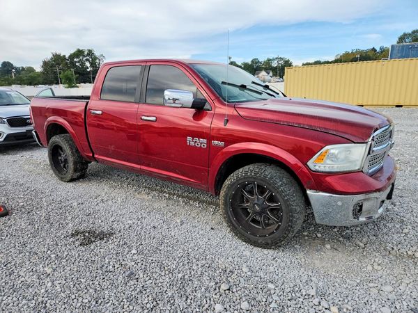 2014 RAM 1500 Laramie — Passenger 3/4