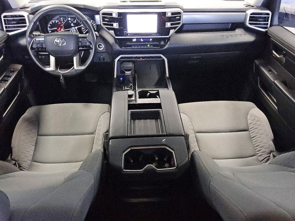 2023 TOYOTA TUNDRA SR5 — CKPT