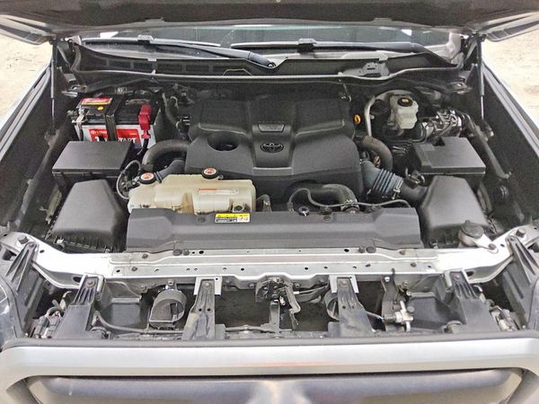 2023 TOYOTA TUNDRA SR5 — Engine bay