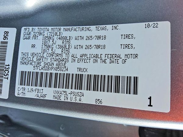 2023 TOYOTA TUNDRA SR5 — VINS