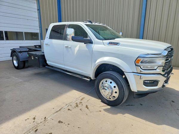 2022 RAM 5500 Crew Cab DRW — Passenger 3/4
