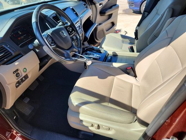 2019 HONDA PILOT ELITE — DENT