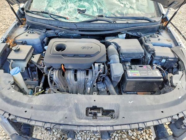 2015 HYUNDAI SONATA SE, ECO — Engine bay