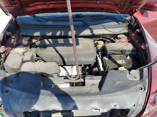 2018 JEEP CHEROKEE — Engine bay