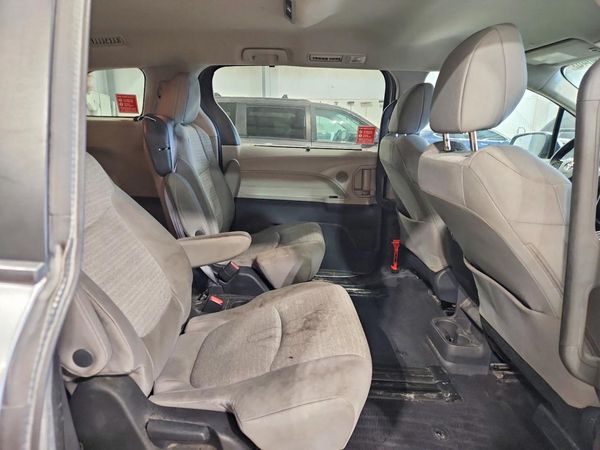 2022 TOYOTA SIENNA LE — PSRS