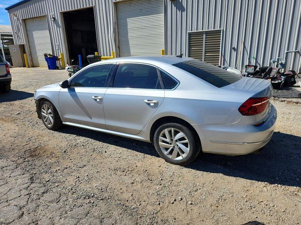 2018 VOLKSWAGEN PASSAT SE, SE w/ Technology — DSRA
