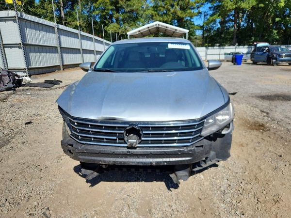 2018 VOLKSWAGEN PASSAT SE, SE w/ Technology — DIRF