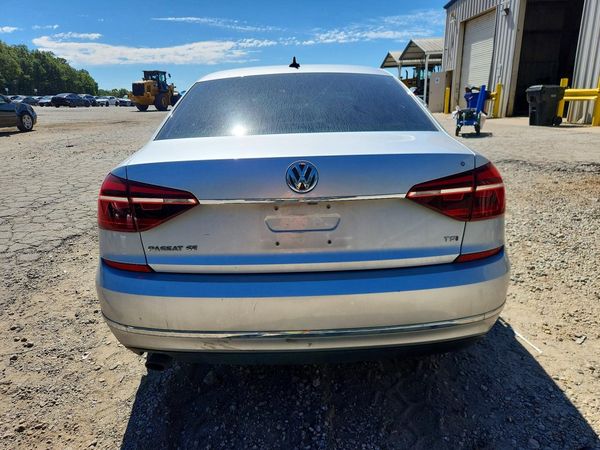 2018 VOLKSWAGEN PASSAT SE, SE w/ Technology — DIRR