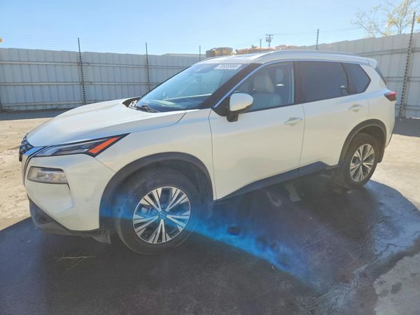 2022 NISSAN ROGUE SV — Front 3/4