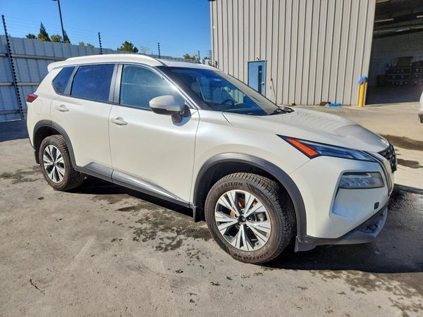 2022 NISSAN ROGUE SV — Passenger 3/4