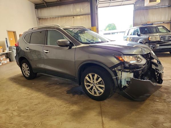 2018 NISSAN ROGUE — Passenger 3/4