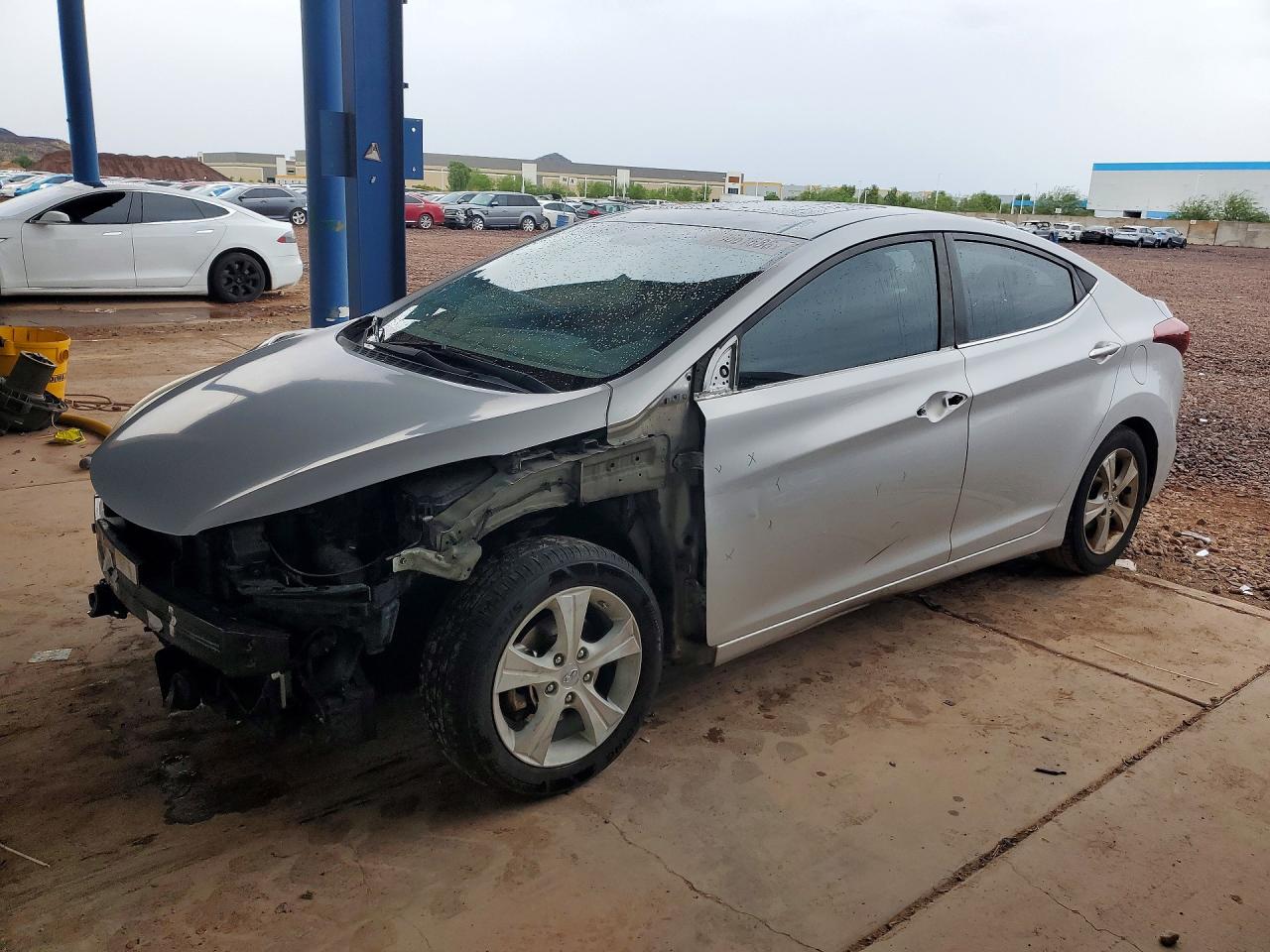 2016 HYUNDAI ELANTRA — Front 3/4
