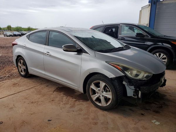 2016 HYUNDAI ELANTRA — Passenger 3/4