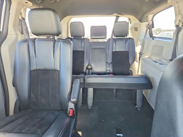 2017 DODGE GRAND CARAVAN SXT — SUVN