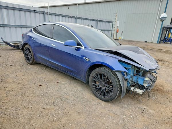 2020 TESLA MODEL 3 — Passenger 3/4