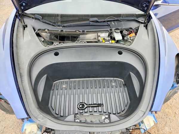 2020 TESLA MODEL 3 — Engine bay