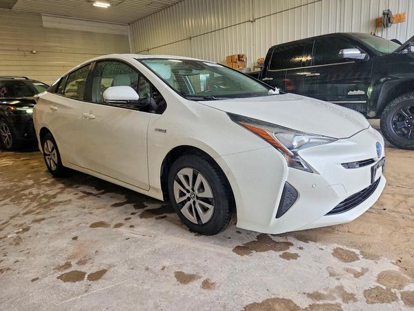 2018 TOYOTA PRIUS — Passenger 3/4