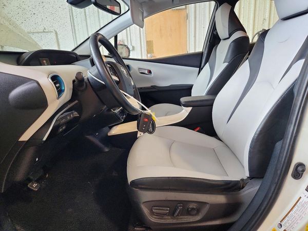 2018 TOYOTA PRIUS — DENT