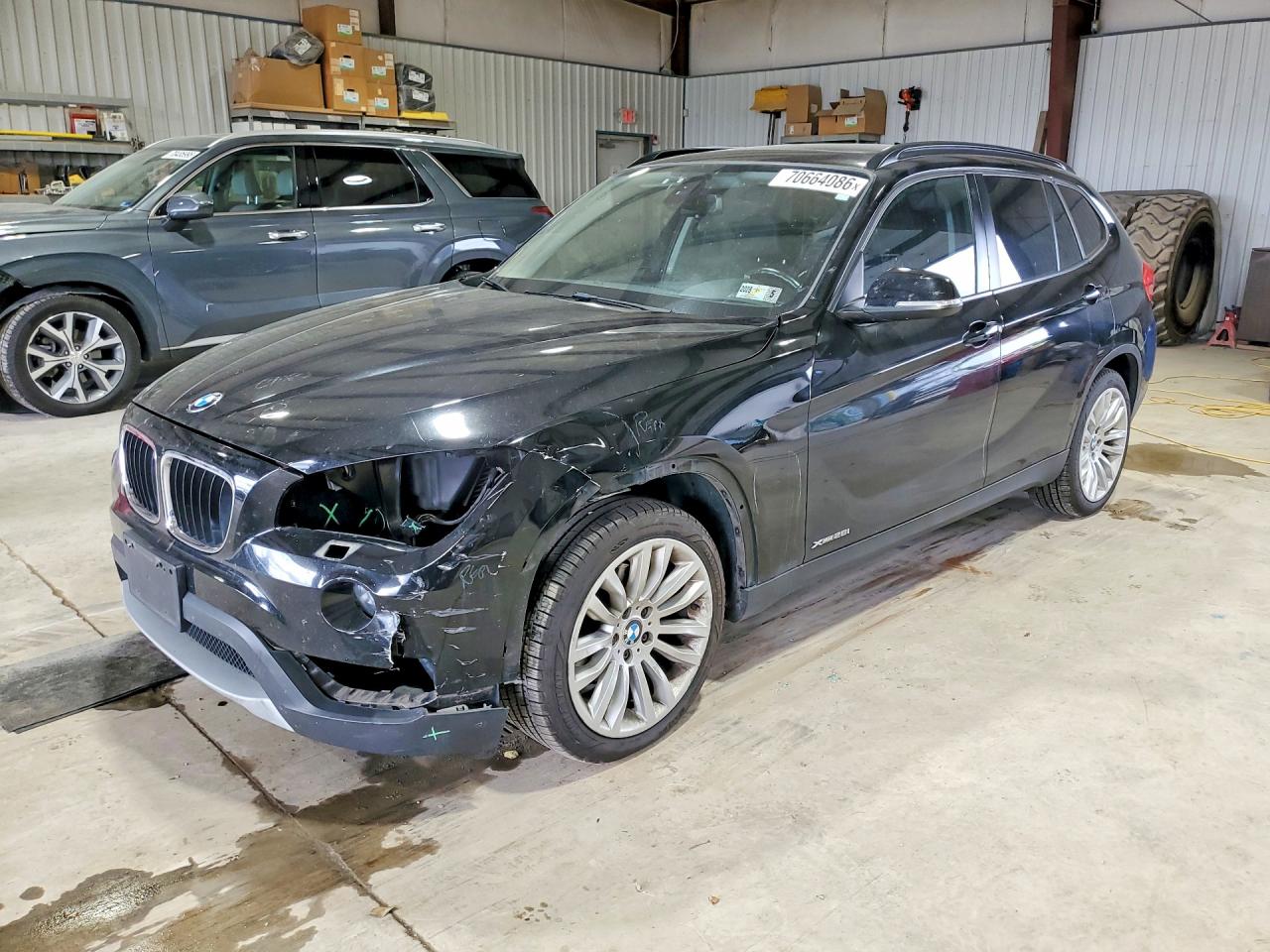 2014 BMW X1 xDrive28i — Front 3/4