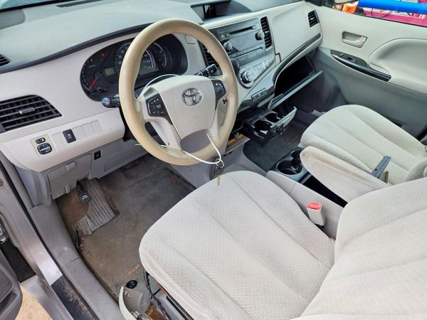 2014 TOYOTA SIENNA — CKPT