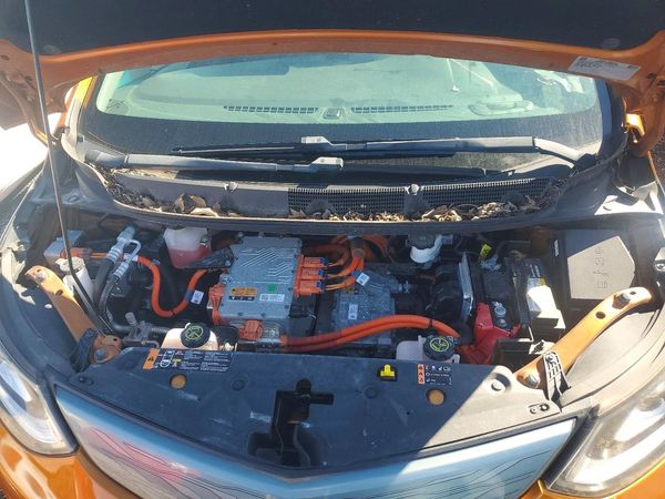 2017 CHEVROLET BOLT Premier — Engine bay