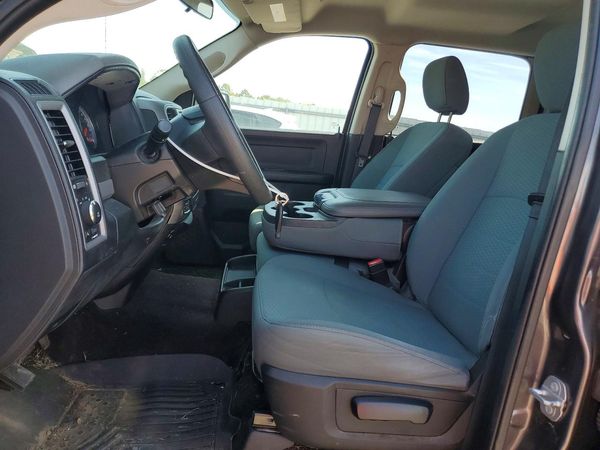 2017 RAM 1500 ST — DENT