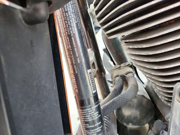 2015 HARLEY-DAVIDSON FL — VINS