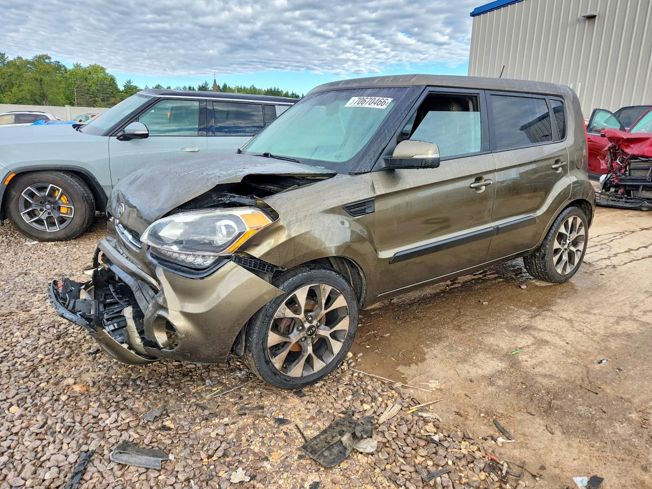 2012 KIA SOUL GL — Front 3/4