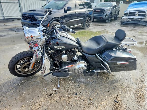 2016 HARLEY-DAVIDSON FL — LSDT