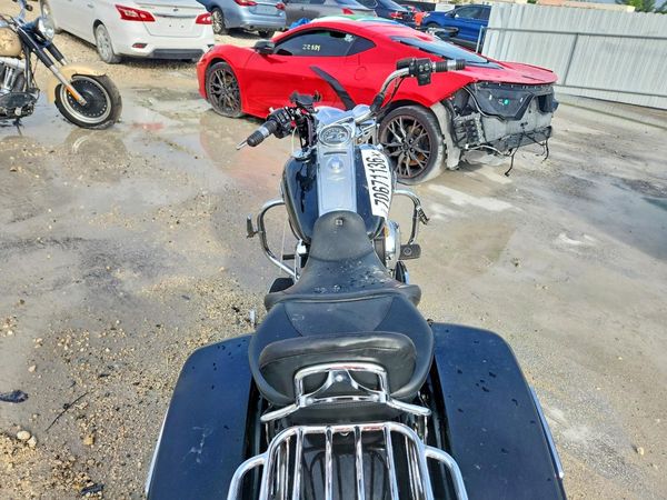 2016 HARLEY-DAVIDSON FL — ARTF