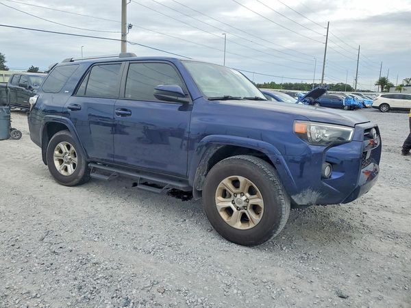 2020 TOYOTA 4RUNNER Base Grade — Passenger 3/4