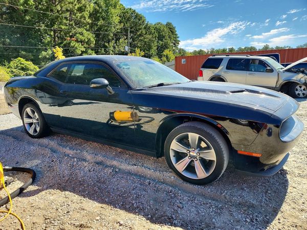 2019 DODGE CHALLENGER SXT — Passenger 3/4