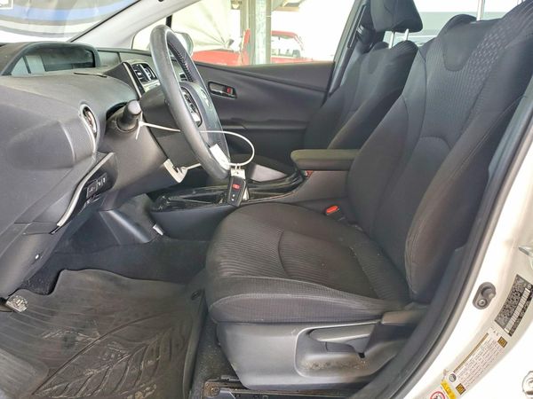2018 TOYOTA PRIUS — DENT