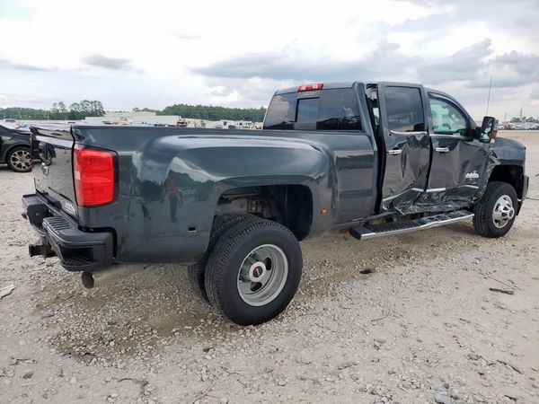 2017 CHEVROLET SILVERADO High Country