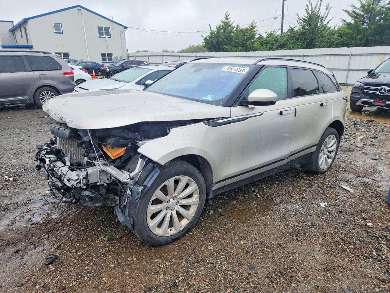2018 LAND ROVER RANGE ROVER VELAR S — Front 3/4
